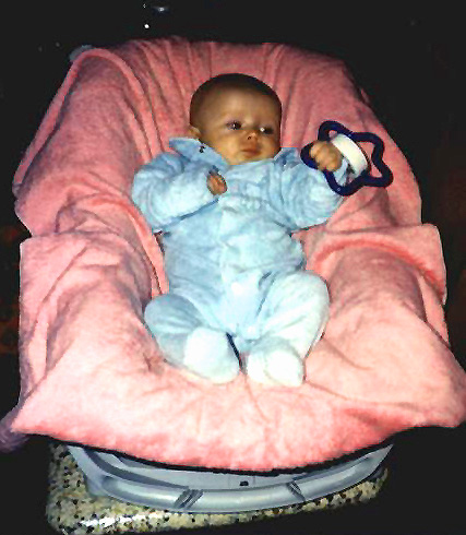 #1993-12-25 #3 Amanda, Christmas. CO..jpg