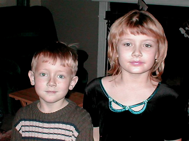 2002-12-18_stevie_amanda.jpg
